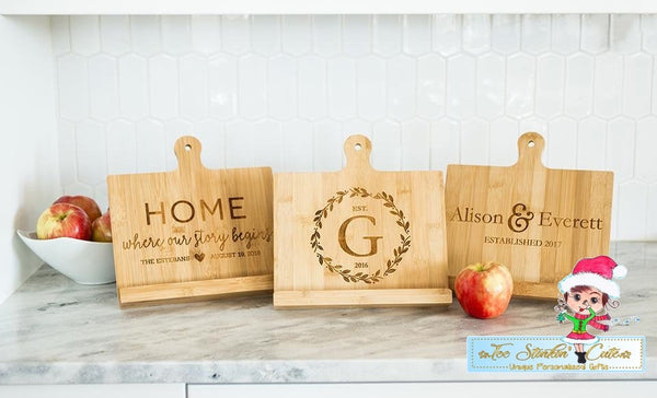 Cutting Board - Bamboo Board with Handle - Bar Size - Personalized